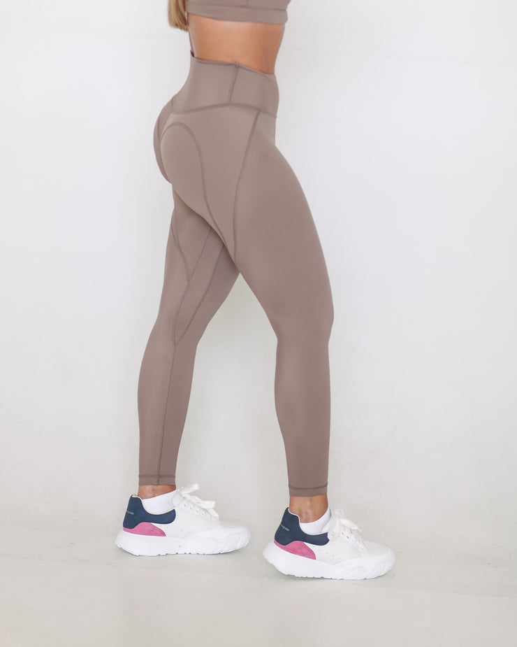 LINEAR LEGGING