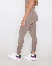 LINEAR LEGGING